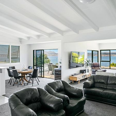 Acacia Bay Bach - Views, Spa & Serenity - Taupo Zewnętrze zdjęcie