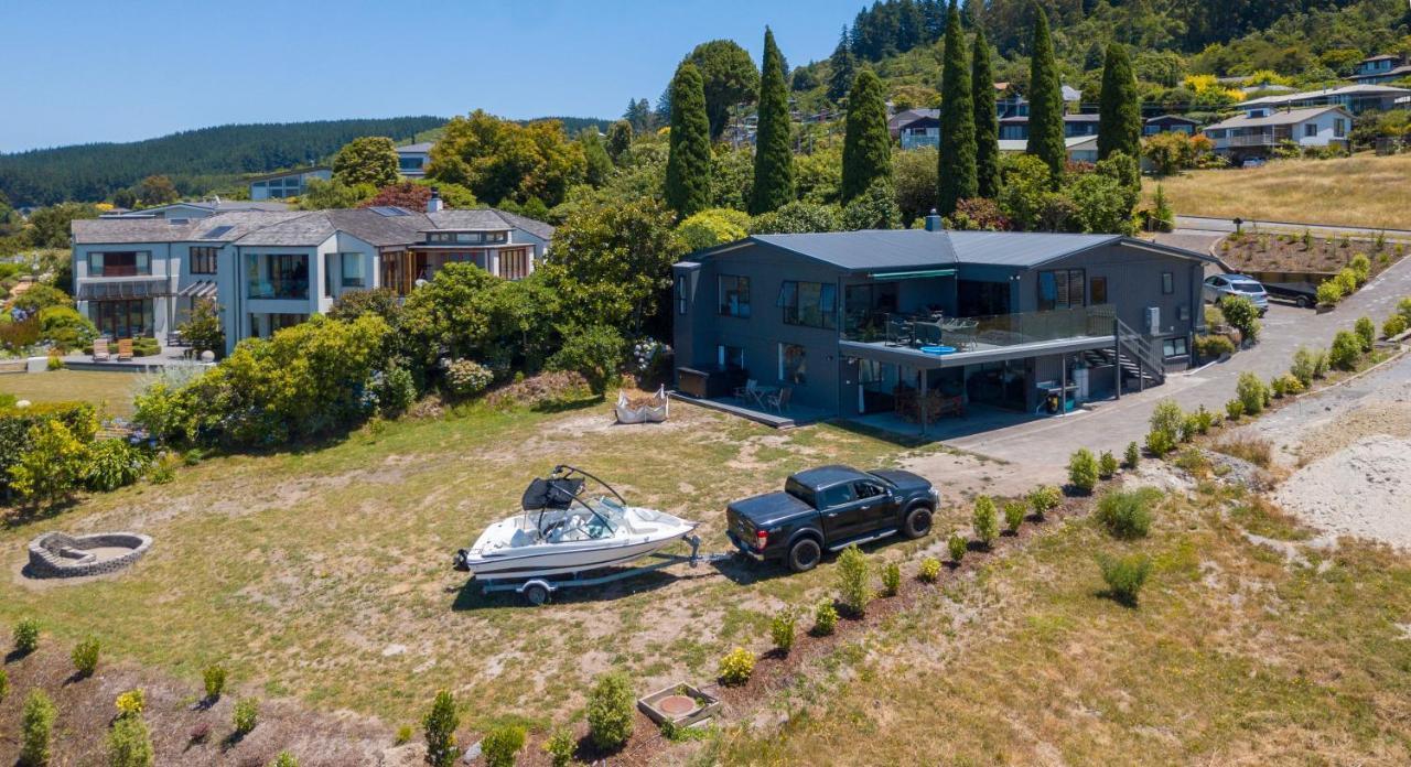 Acacia Bay Bach - Views, Spa & Serenity - Taupo Zewnętrze zdjęcie